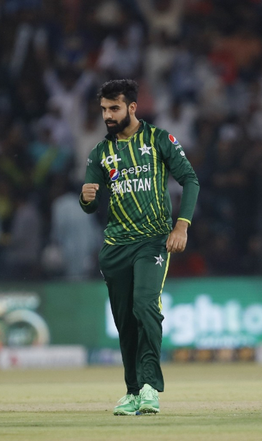 Shadab grabs a wicket